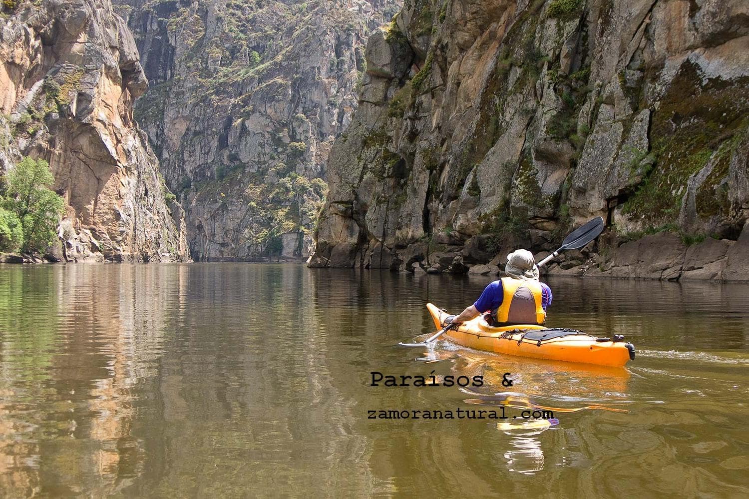 Kayak en los Arribes del Duero